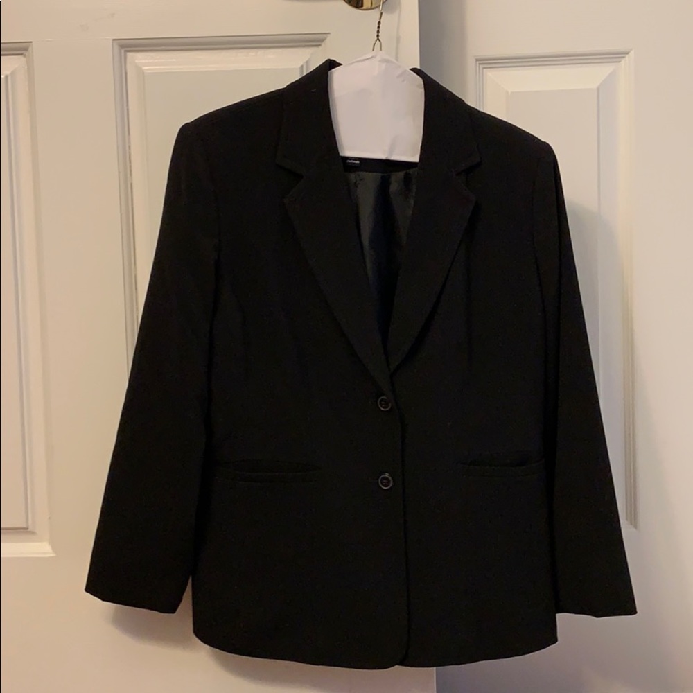 Black FASION BUG blazer.